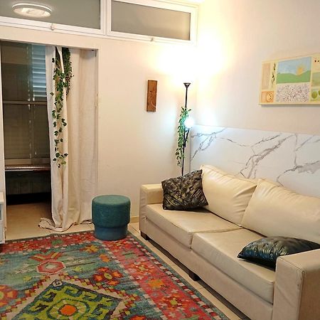 בין העצים Apartment Petach Tikva Ngoại thất bức ảnh